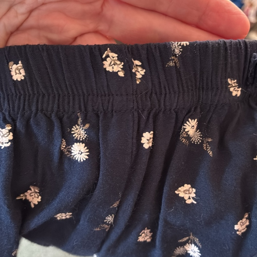 Adorable Flowered Vintage Sport Tie Shorts - Picture 5 of 11